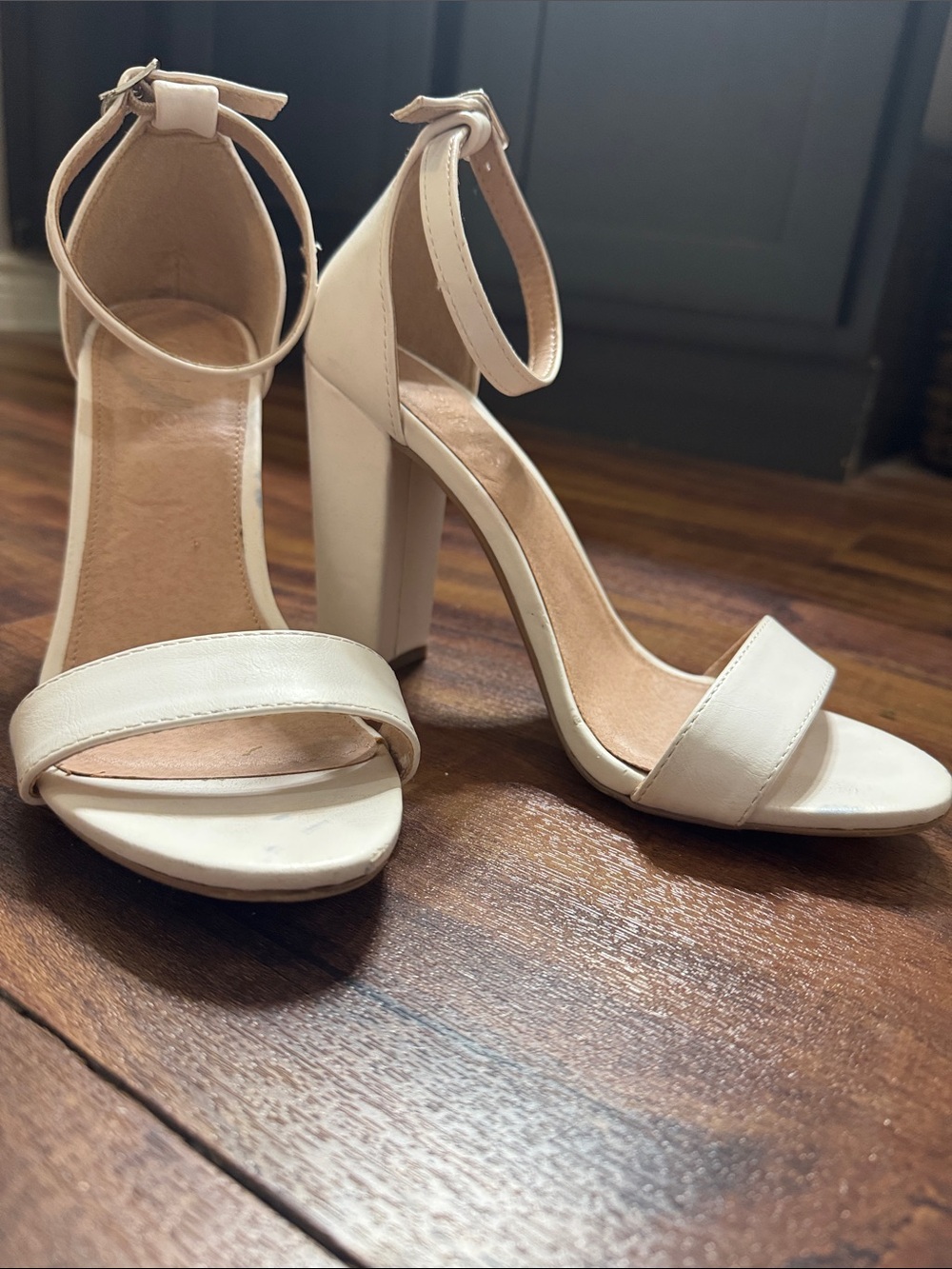 Classic Ankle-Strap Block Heel Sandals - Cream